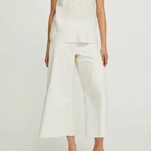 Stylein Ivory Wide-Leg Cropped Trousers